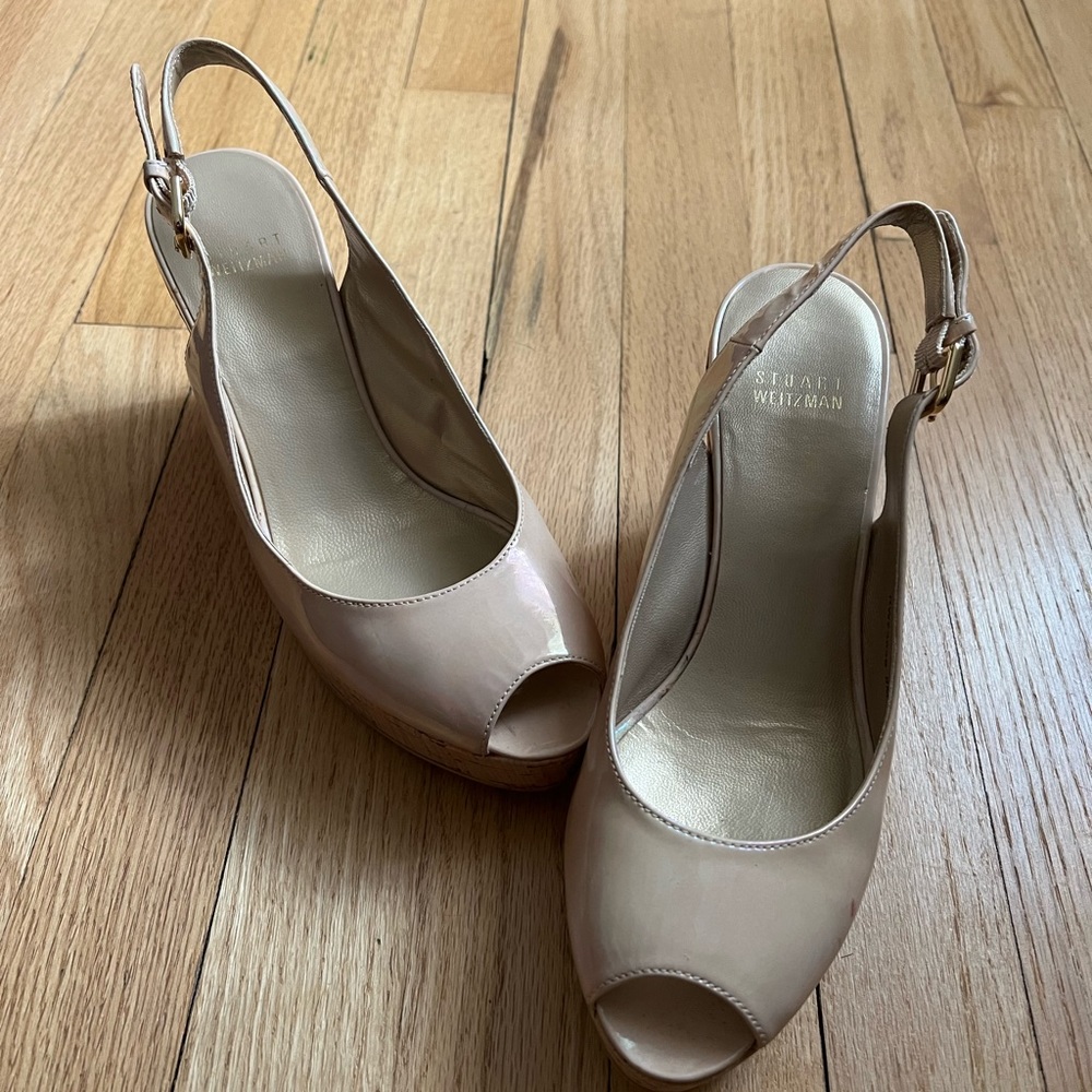 Stuart Weitzman nude patent wedge